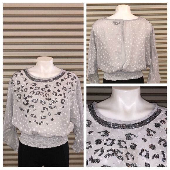 🛍️XOXO silver and sequined top with elastic waist - Picture 1 of 8